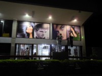 /album/galeria-de-fotos-pagina-inicial/coiffeur-no-morumbi-adesivo-perfurado-2-jpg/